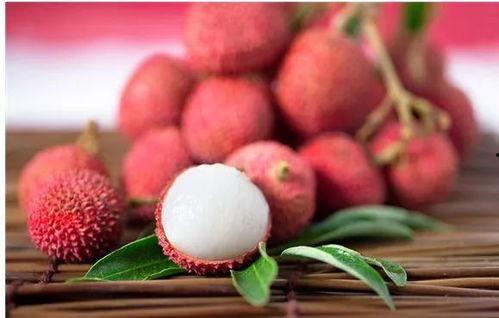 吃瓜能吃荔枝吗,夏日消暑佳果，吃瓜族也能享用的美味